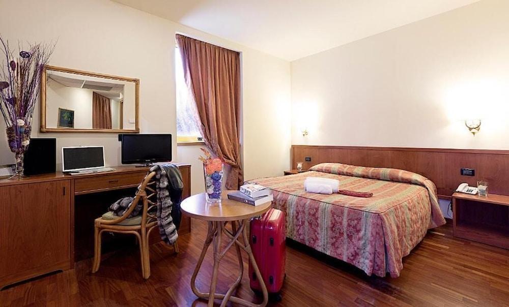 Hotel Tivoli Eksteriør billede